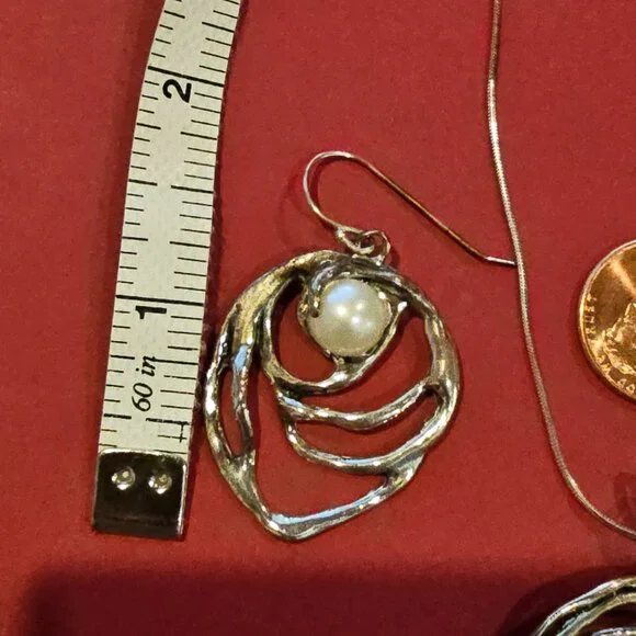 Noa Zuman Sterling Silver/Pearl Pendant and Earrings - Picture 6 of 7